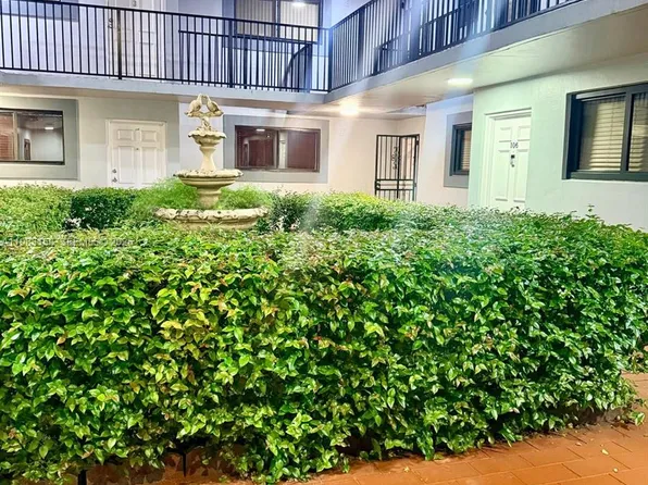 1340 W 41st St APT 205, Hialeah, FL 33012