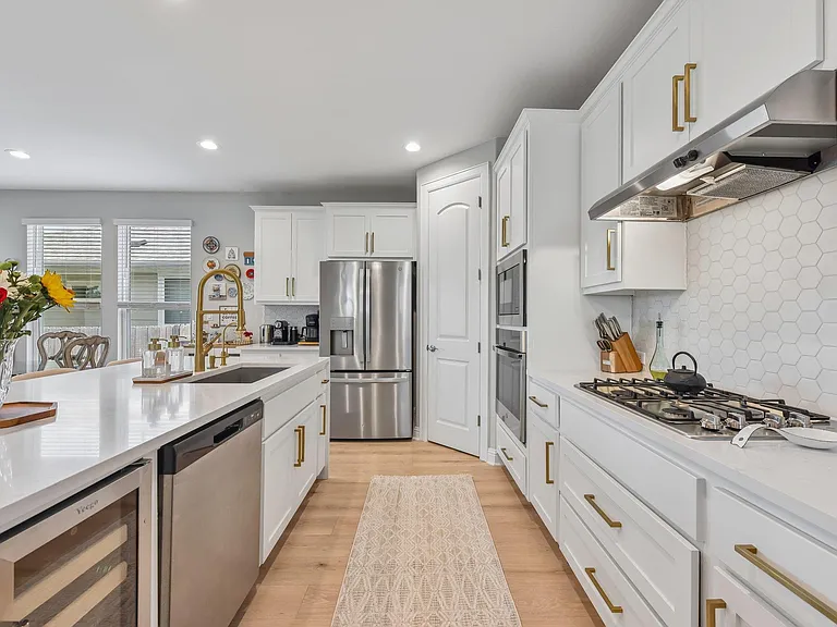 117 Stone Canyon Dr — Photo 8