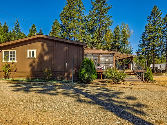 4th image of 110 Pine Tree Way