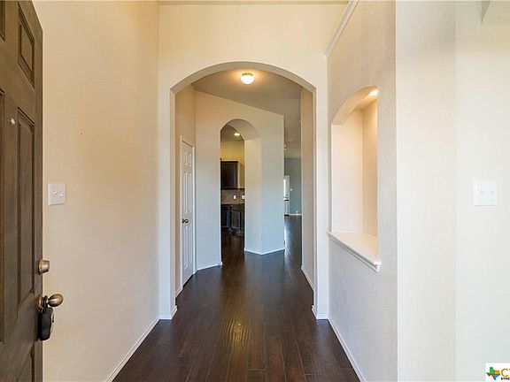3rd image of 1103 Emerald Gate Dr