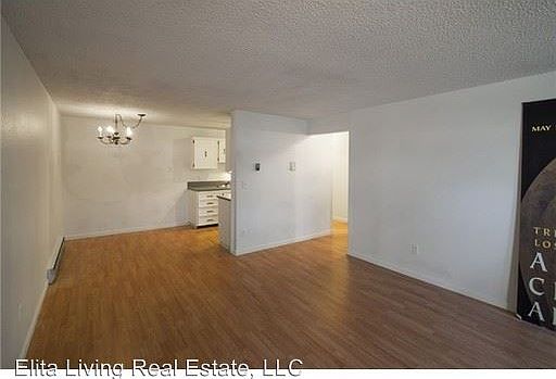 3rd image of 11556 Greenwood Ave N APT B2