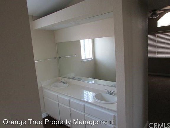 2nd image of 26185 Newport Ave