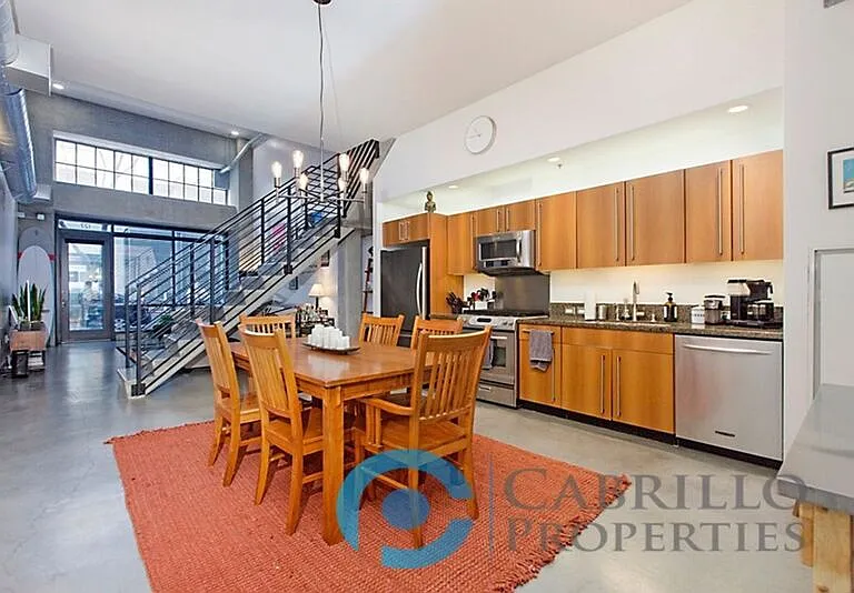 350 11th Ave #127 — Photo 6