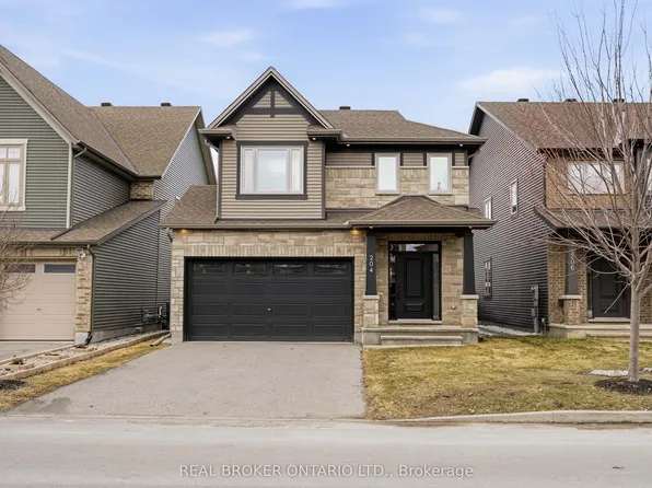 204 Trollius Way, Ottawa, ON K1T 0R7
