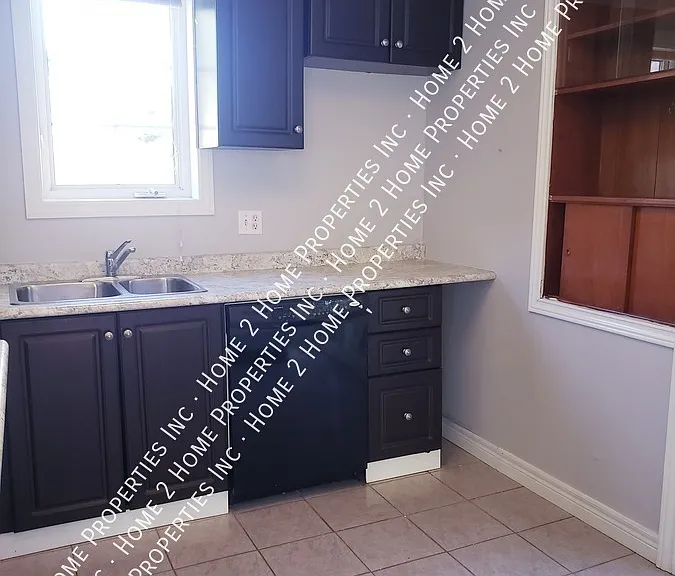 3674 King St — Photo 5