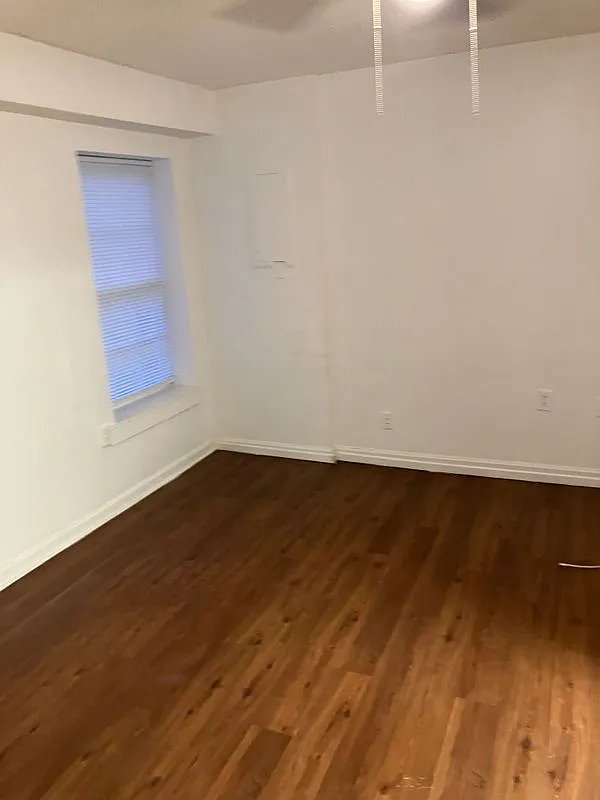 2 bed, 1.0 bath, 700 sqft, $875 — Photo 4