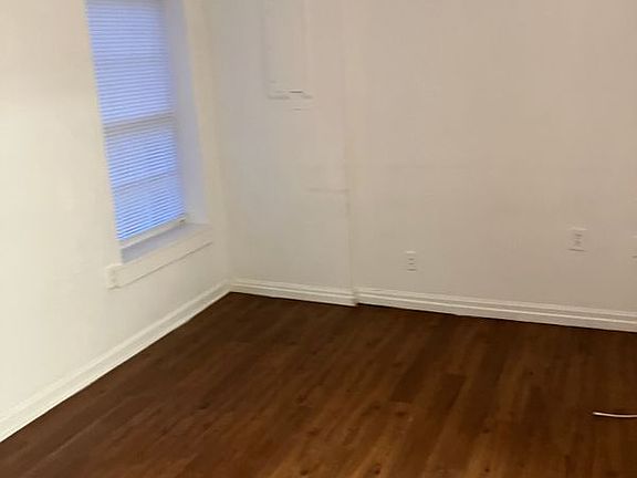 4th image of 1601 Bedell Ave #1