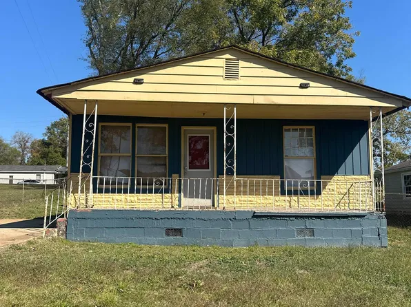 406 N Cherokee St, Florence, AL 35630