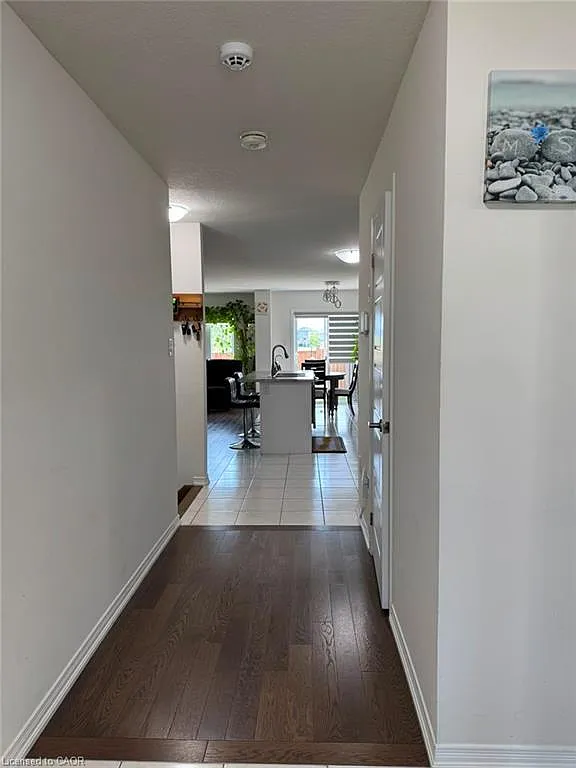 3 bed, 2.5 bath, 1523 sqft, $2,550 — Photo 4
