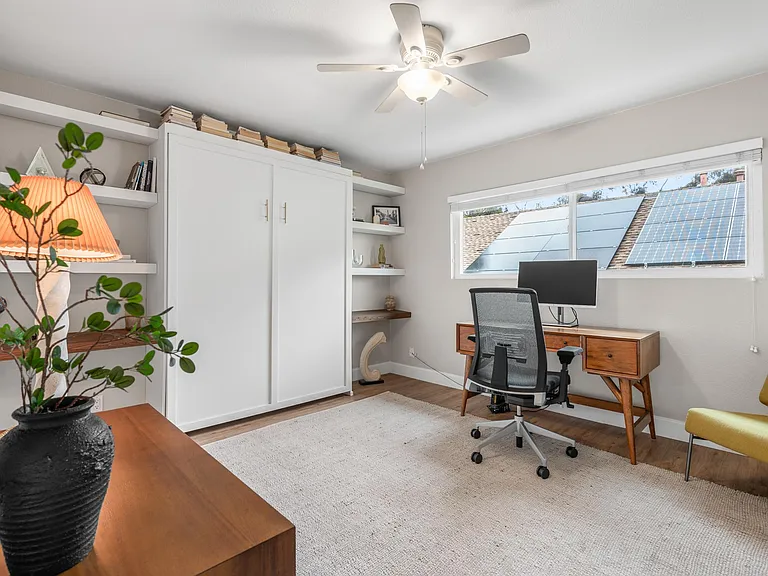 3821 Albatross St — Photo 34