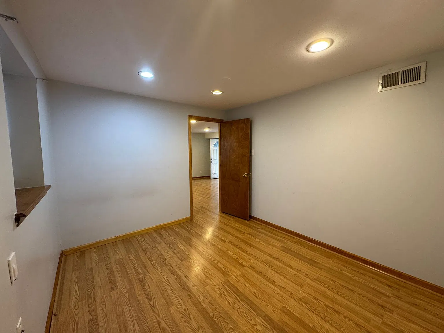 2 bed, $2,000 — Photo 4