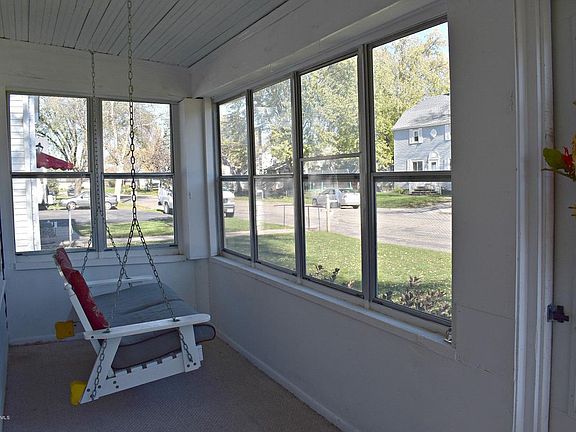 2nd image of 224 Locust Ave