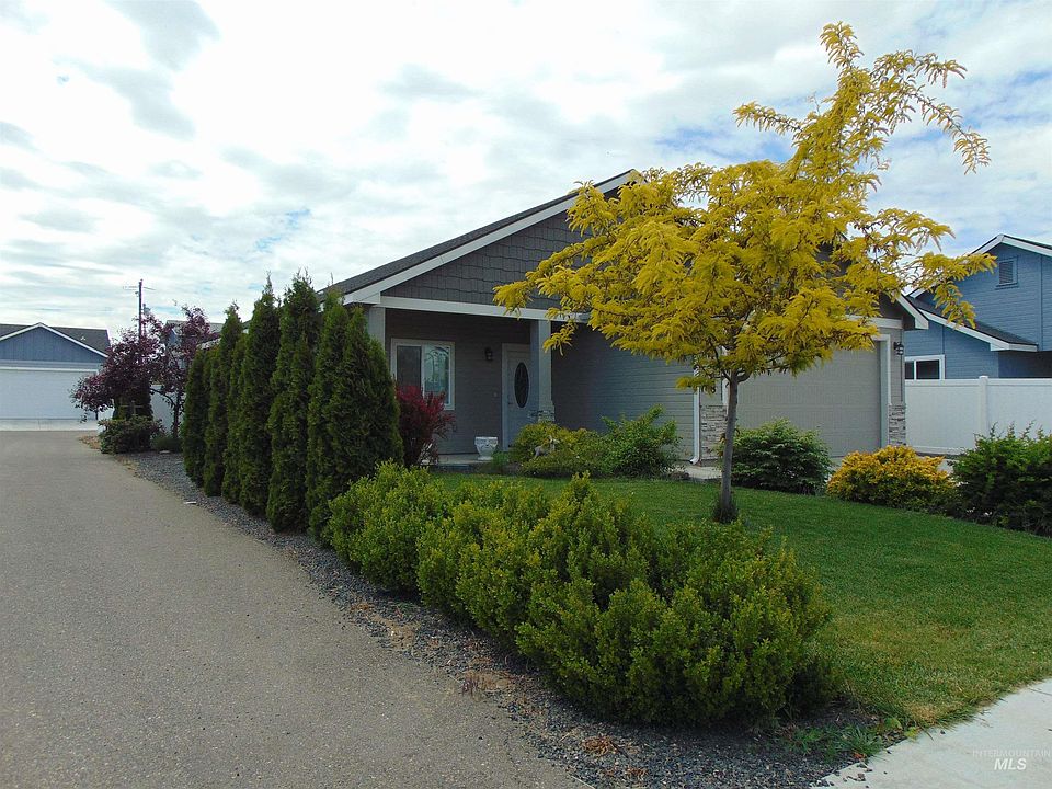 1st image of 1488 W Idaho Ave