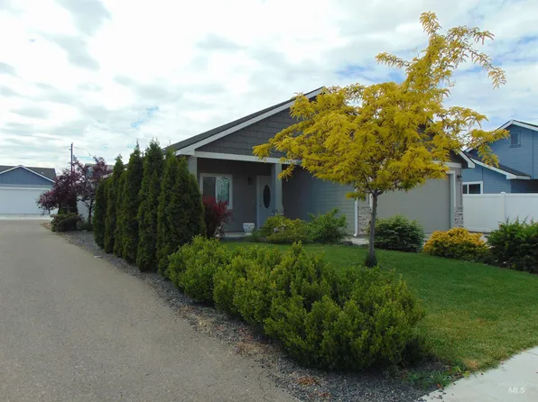 1488 W Idaho Ave, Ontario, OR 97914