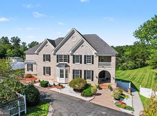 7020 Ordway Rd, Centreville, VA 20121