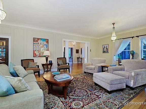 994|=|Living Room