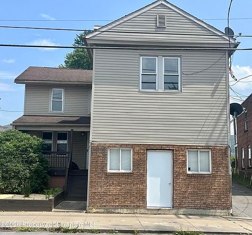 1st image of 704 Hazle St #3