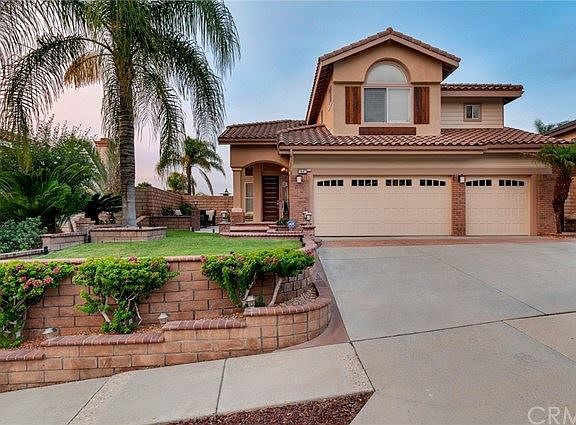2nd image of 1447 Canyon Crest Dr