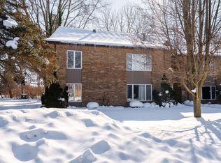 465 Barkwood Ct NW #27, Grand Rapids, MI 49534