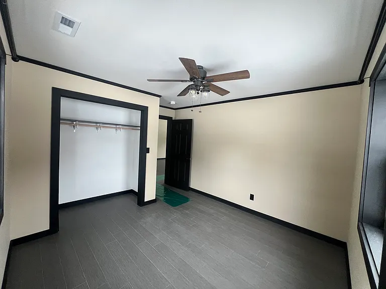 904 N 6th St #1 — Photo 10