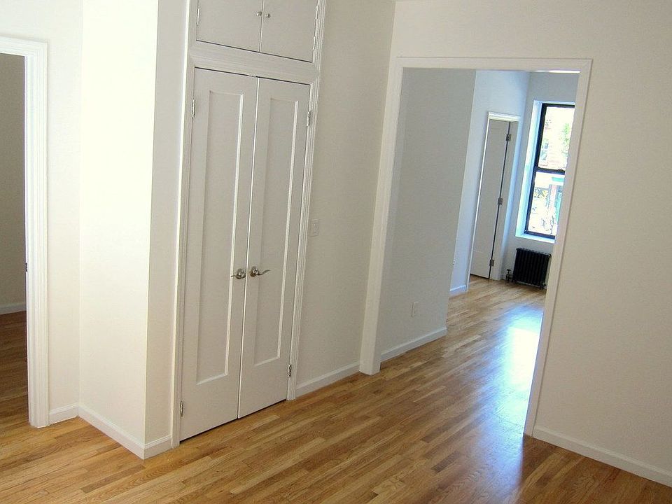 1st image of 18 1st Ave APT 7