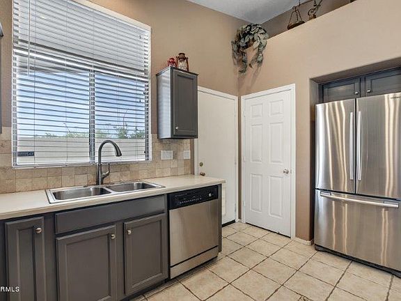 4th image of 3629 W Morse Ct