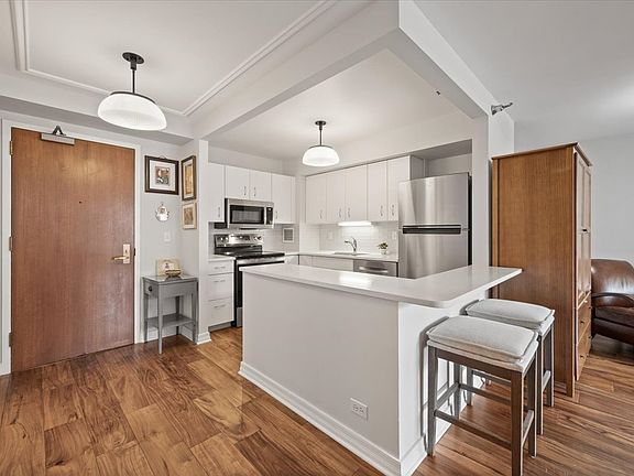 3rd image of 401 E Ontario St APT 604