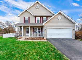 745 Cooper Ct E, Aurora, IL 60504