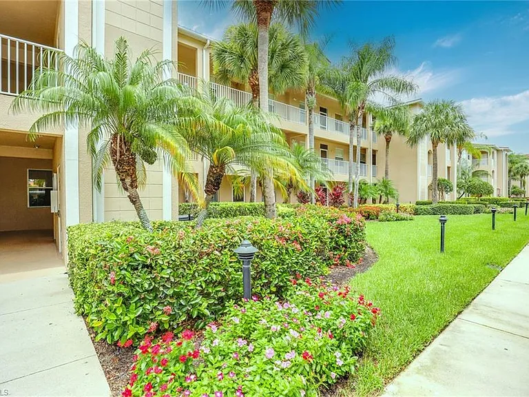 2740 Cypress Trace Cir #2733 — Photo 34