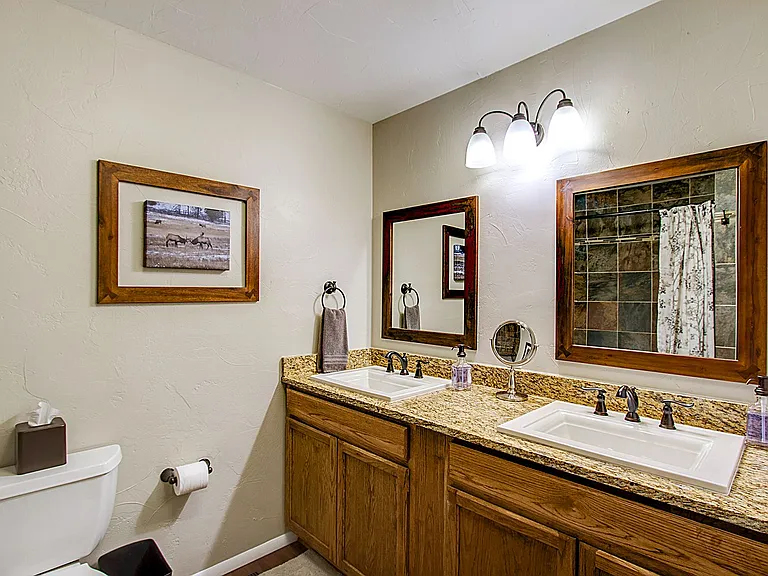 1040 Forest Hill Rd — Photo 31