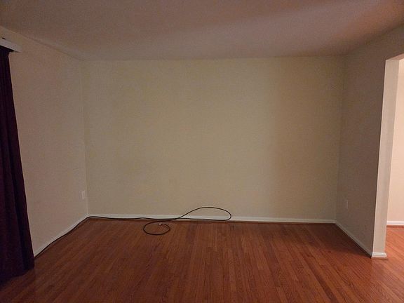 3rd image of 9031 Piney Grove Dr