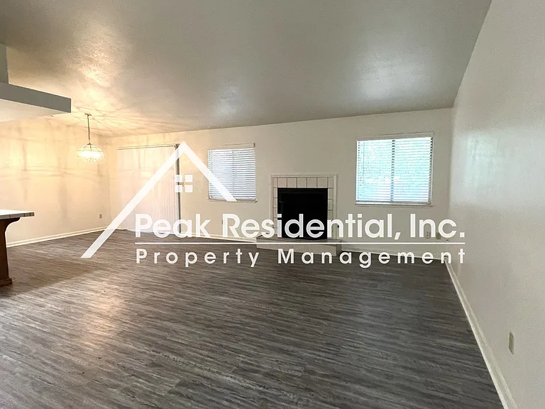 7927 Parmis Ct — Photo 5
