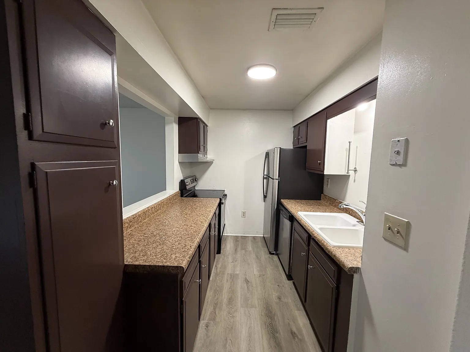 525 Conway Road - 194 — Photo 3