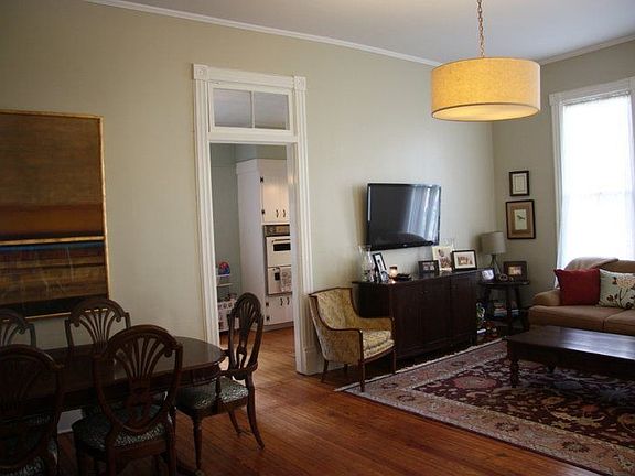 Open common area to entertain