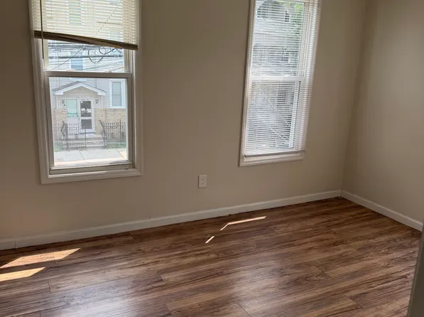 809 S 16th St Floor 2, Newark, NJ 07108