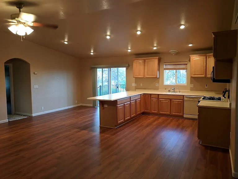5660 Bell Rd — Photo 25