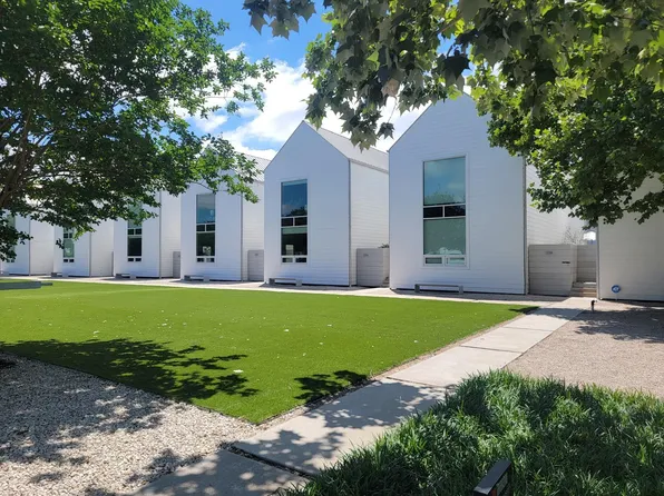 226 W 25th St, Houston, TX 77008