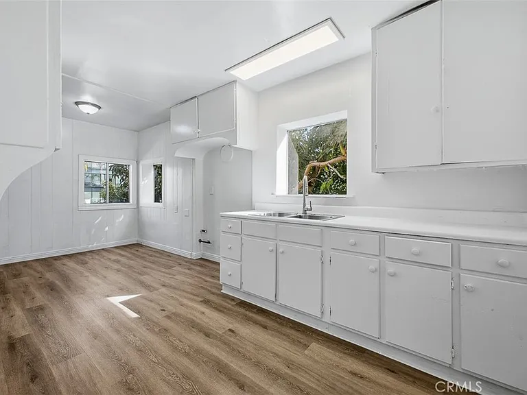 209 1/2 N Monterey St — Photo 17