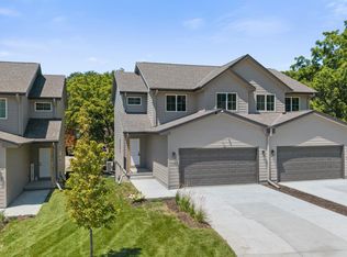 7162 N 79th Ct, Omaha, NE 68122