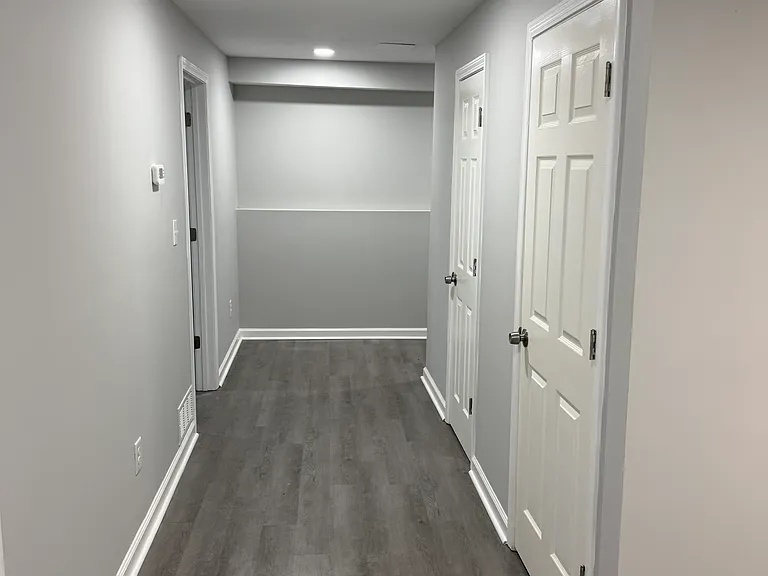2047 Cliffton Ter — Photo 28