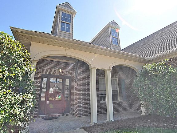 2nd image of 5961 Vermelle Dr
