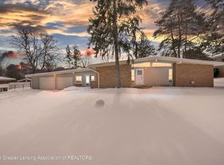4005 Mar Moor Dr, Lansing, MI 48917