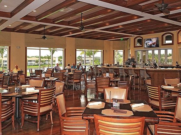 Clubhouse Grill