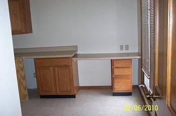 2nd image of 651 E Starr Ave