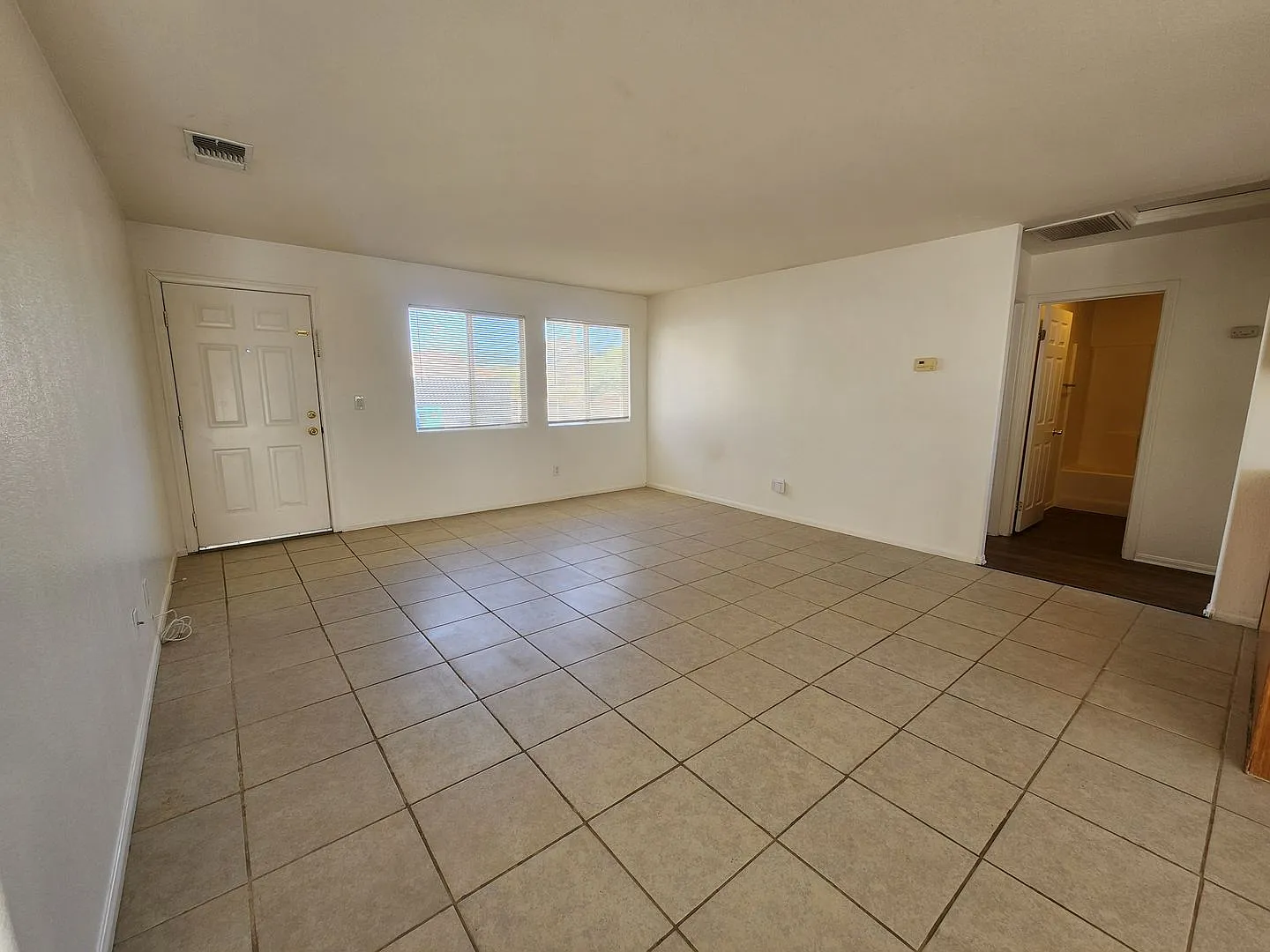 El Paseo Dr. 73484 — Photo 2