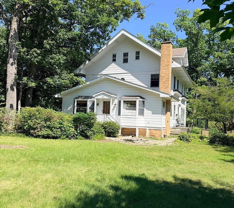 1st image of 915 Baldwin Rd