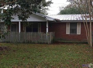 2910 Landmor Dr, Slaughter, LA 70777