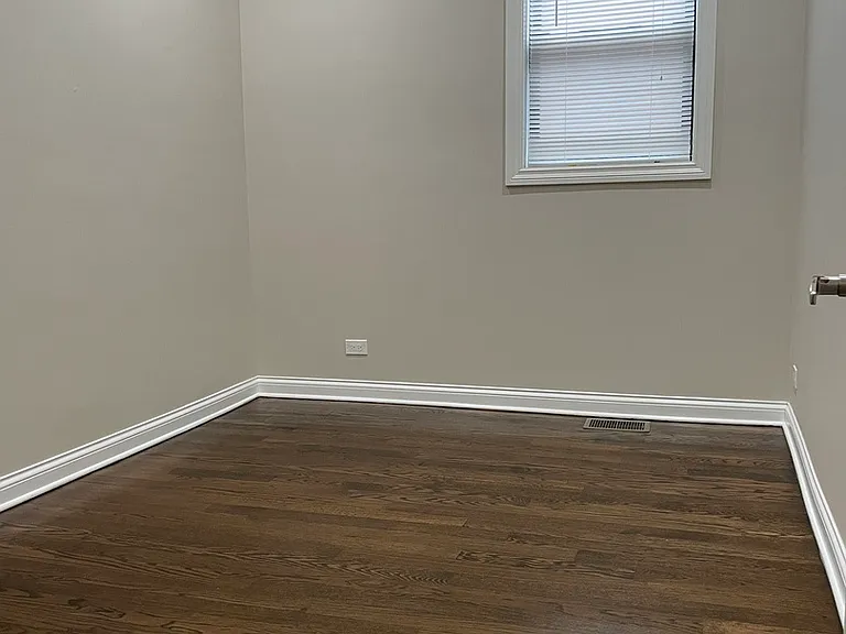 1756 W Montrose Ave #1E — Photo 17