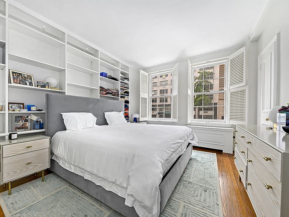 5th image of 50 E 70th St #2D