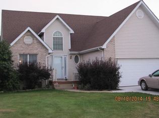 312 Long Prairie Rd, Valparaiso, IN 46383
